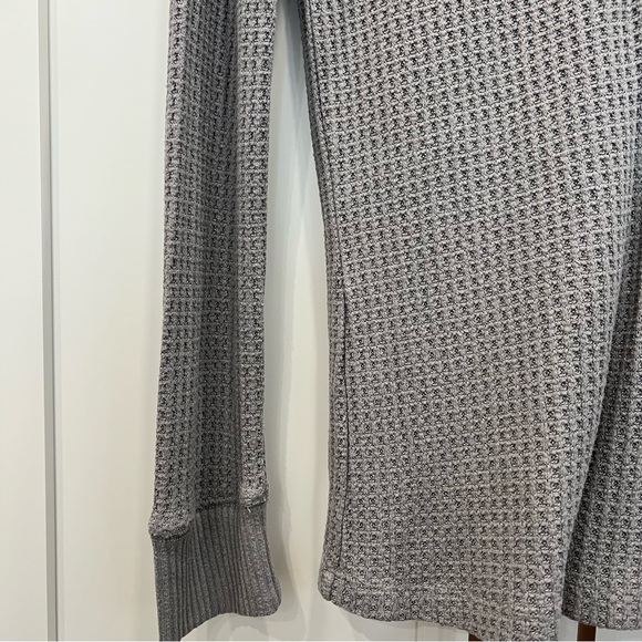 J.Crew Long Sleeve - Picture 3 of 5